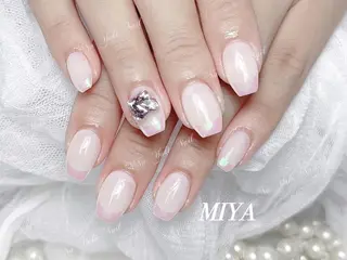 ネイル 🦋 Queenieのネイルデザイン