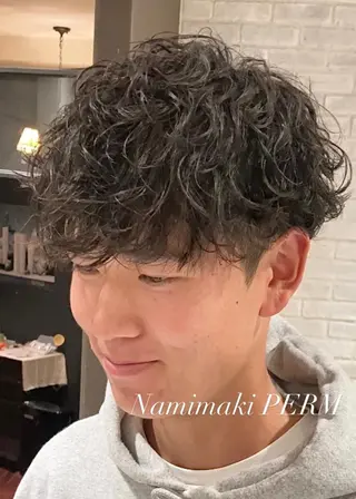 パーマ メンズ 曲がる縮毛矯正 LIBER 岩名のヘアスタイル