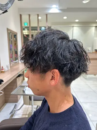 ショート パーマ メンズ ハイトーン/レイヤー 藤田健太郎のヘアスタイル