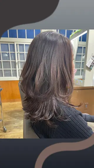 ロング 永冶 花織のヘアスタイル