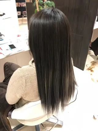 ロング カラー Oopsレイヤー 加藤澄都のヘアスタイル