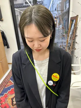 ショート カラー パーマ ヘアアレンジ デザインカラー/ボブ ブリーチカラー/ユリのヘアスタイル