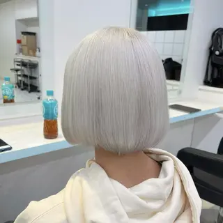 ショート カラー ブリーチカラー 🩵MIZUKIのヘアスタイル