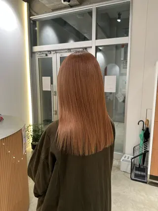 ロング hana/ナチュラル カラー/縮毛矯正のヘアスタイル