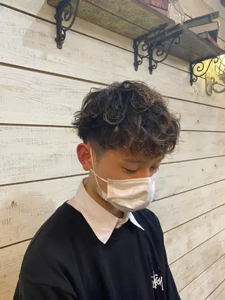 パーマ メンズ やました もえかのヘアスタイル