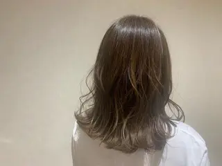 ミディアム カラー yamauchi mikuのヘアスタイル