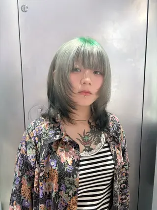 ミディアム カラー 天神ハイトーン/ ブリーチカラー/りんのヘアスタイル