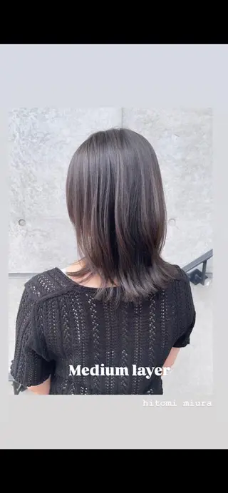 セミロング 三浦 仁美のヘアスタイル