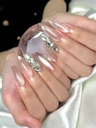ネイル ルシイ🎀新宿長さ 出しパーツ専門店のネイルデザイン