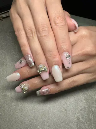 ネイル LAVISH 大和店 🤱子連れ大歓迎のネイルデザイン