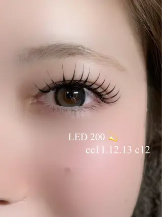 マツエク・マツパ momoka 束感/LEDマツエクのマツエク・マツパデザイン