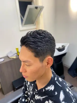 ショート メンズ KUTSUKAKE YUTOのヘアスタイル