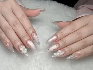 ネイル ユリ🎀長さだし/ パラジェル/持ち込みのネイルデザイン