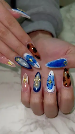 ネイル Garnet nailのネイルデザイン