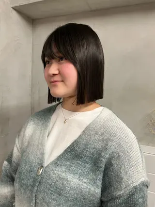 ミディアム anon Loemのヘアスタイル