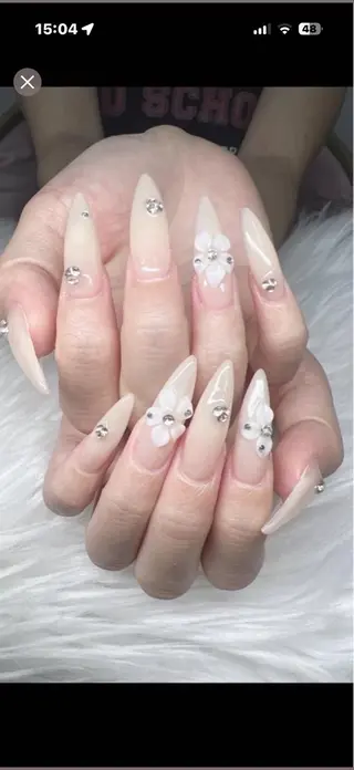 ネイル Lee Nailsのネイルデザイン