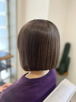 カラー グレイカラー🩶 藤田彩花のヘアスタイル
