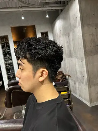 ショート パーマ メンズ ✨髪質改善✨ハイトー ンカラー⭐️藤沢のヘアスタイル
