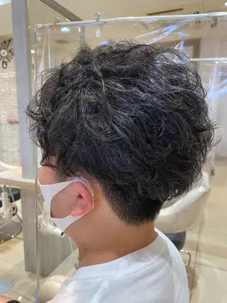 パーマ メンズ 似合う髪型見つけます AYAKAのヘアスタイル