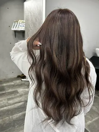 ロング カラー ブリーチ🐰インナー ♡ハイライト♡綾🐰のヘアスタイル