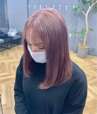 ミディアム 寺尾 綾乃のヘアスタイル