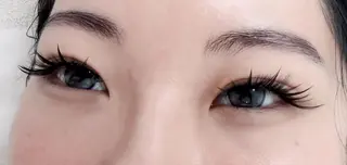 マツエク・マツパ Vivi💜マツエク 🐈‍⬛新大久保のマツエク・マツパデザイン