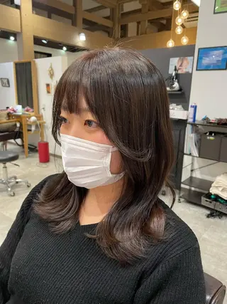 ミディアム LICO 木村真知子のヘアスタイル