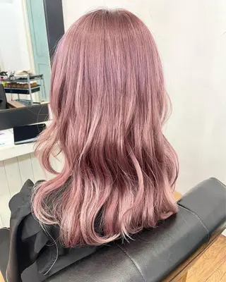 セミロング 青木 優歩のヘアスタイル