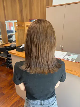 ミディアム 上島 未緒のヘアスタイル