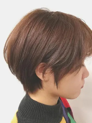 ショート 🫧小顔顔周りカット レイヤー/縮毛/白倉のヘアスタイル
