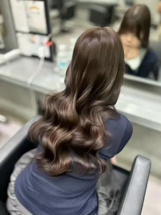 ロング 【elyts】 COCOROのヘアスタイル