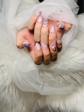 ネイル 🌈 Laule'aのネイルデザイン