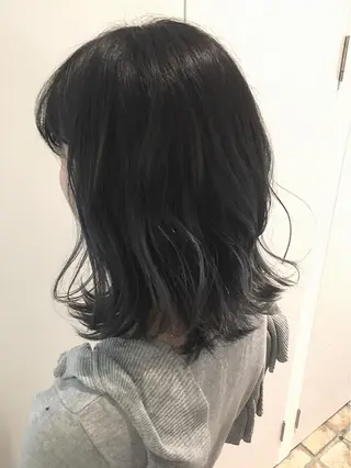 ミディアム カラー ハイトーンブリーチ 土坂 由志【京都】のヘアスタイル