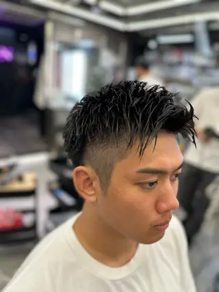ショート 【床屋💈No.1】 ドラゴン🐉のヘアスタイル