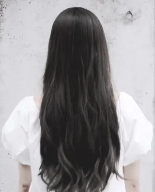 セミロング カラー パーマ ヘアアレンジ 大阪レミーエクステ チビ編み込みのヘアスタイル
