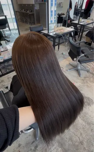 セミロング カラー ダメージレス艶髪 🦋MISAKI🦋のヘアスタイル