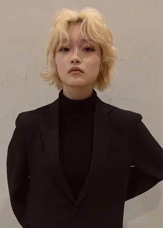 ショート DEAN ISLA 海外風ヘアサロンのヘアスタイル