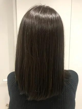 セミロング カラー 土佐 優奈のヘアスタイル