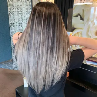 ロング カラー EARTH石巻店 尾形 裕のヘアスタイル