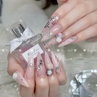 ネイル Nova Nail Salonのネイルデザイン