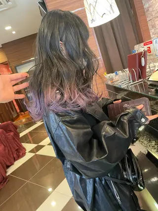 セミロング カラー 齋藤 佳以のヘアスタイル