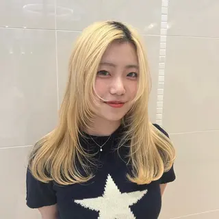 セミロング moe🎀 透明感♡似合わせのヘアスタイル