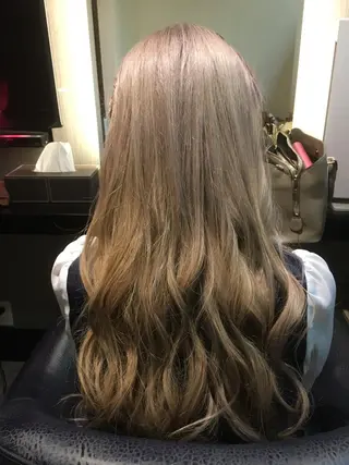 ロング カラー ヘアアレンジ 熊谷 奈菜のヘアスタイル