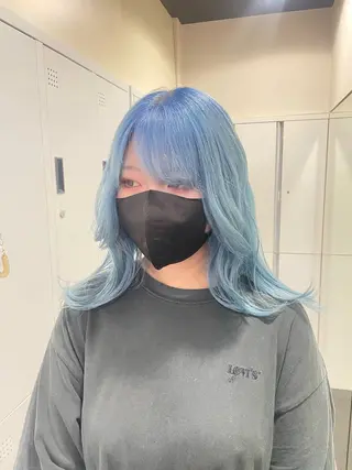 セミロング カラー ハイトーン/レイヤー 似合わせ・ユキノのヘアスタイル
