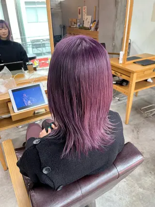 カラー 秋山 美奈のヘアスタイル
