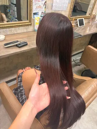 ロング 前田 みのりのヘアスタイル