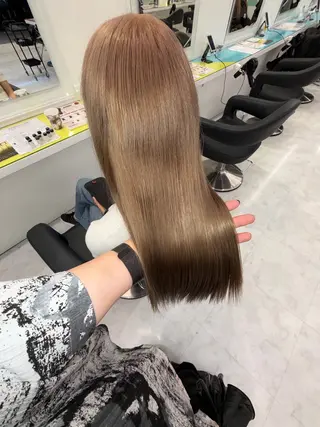 ロング カラー ヘアアレンジ 🫧モテる💗ダメー ジレスハイトーン🫧のヘアスタイル
