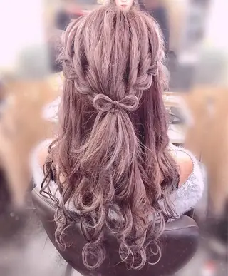 ヘアアレンジ ‎✴︎˚｡Chamo 𝐄𝐑𝐈𝐍𝐀のマツエク・マツパデザイン