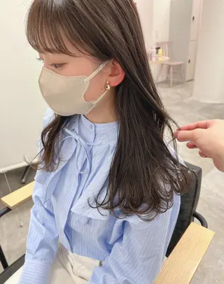 ロング カラー コテ巻き風パーマ 縮毛矯正が得意のヘアスタイル