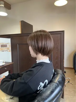 ショート 安中 莉椰のヘアスタイル